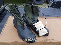 12. Pairs Size 13.5 Xw Extra Wide Jungle Boots Military Surplus Nos Army Lot