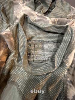 4-Military Surplus Army Combat Shirt Fire Resistant OCP Camouflage Size Small