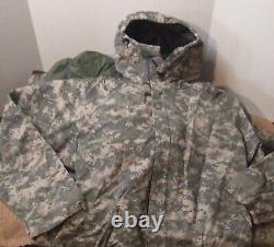 Army US Military JSLIST Set Duffel Backpack ACU Digital Camo 8465-01-540-9951