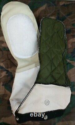 Canadian army/military arctic mitt extreme cold white/cream Small Brand new