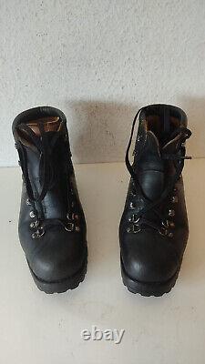 FINE Vintage Swiss Army RAICHLE Leather Boots Hiking Mountaineering 1982 Surplus