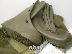 Genuine U. S. Military Extreme Cold Weather Down Sleeping Bag Army