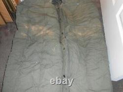 Genuine U. S. Military Extreme Cold Weather Down Sleeping Bag Army