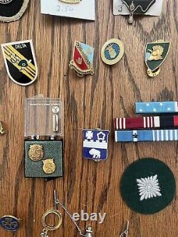 Lot US Army Uniform Insignia DUI Distinctive Unit Insignia Pins Rank Military