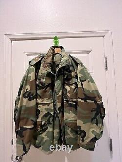 M-65 Field Jacket Made In USA Large Regular Genuine Surplus Woodland Camo