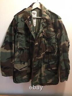 M65 Field Jacket Made In USA Military Army Medium Regular Genuine GI Surplus