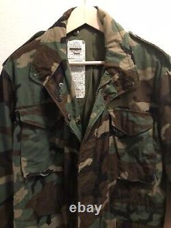 M65 Field Jacket Made In USA Military Army Medium Regular Genuine GI Surplus