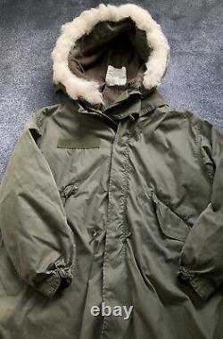 M65 US ARMY ECW FISHTAIL PARKA Medium Vtg Mod Military Issue Original Fur Hood