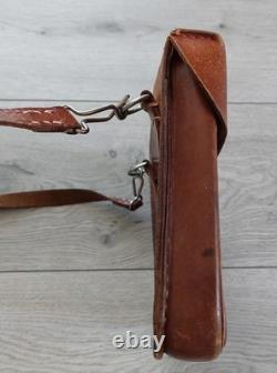 Military Officer Bag, Leather, size 24 x 17 x 3 cm, VTG 1960s, used, Swiss Army