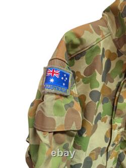 Rare Australian Military Auscam Camo Combat Softshell Jacket Size Medium #534