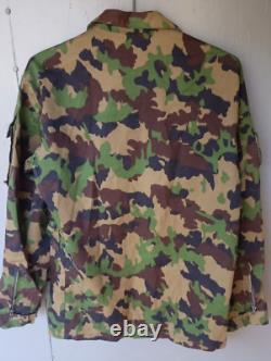 Swiss Army Camouflage Taz 90 Combat Jacket with Military Sleeve Chevron Size 48N