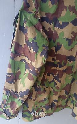 Swiss Army Camouflage Taz 90 Combat Jacket with Military Sleeve Chevron Size 48N