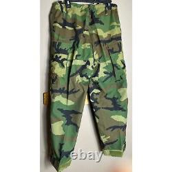 U. S. Army Military Nylon Parka(L) Trouser(M) Wet Weather Set Woodland Camo