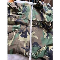 U. S. Army Military Nylon Parka(L) Trouser(M) Wet Weather Set Woodland Camo