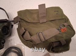 US Army M40 Series Military Gas Mask Set With Bag