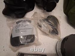 US Army M40 Series Military Gas Mask Set With Bag