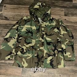 US Army Military Cold Weather Woodland Camo Goretex Parka Jacket Large Regular