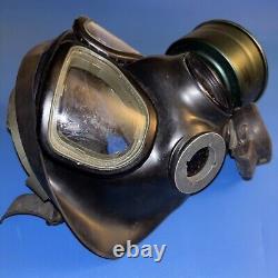 US Army Military Issue M40 Gas Mask Size Medium Metallic Green Canister DI