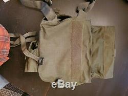 US MILITARY M40 GAS MASK MEDIUM with CARRYING CASE, C2 FILTER, USGI Army