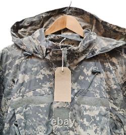 US Military Army Issue ACU Digital Camo Soft Shell Cold Weather Jacket SML S #33