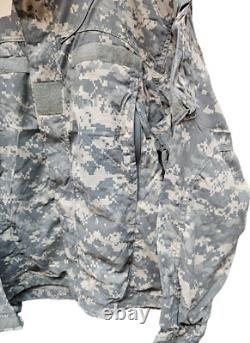 US Military Army Issue ACU Digital Camo Soft Shell Cold Weather Jacket SML S #33