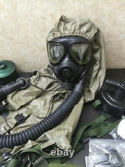 US Military Army Surplus MSA M40 M42 Gas Mask with Accessories NBC CBRN