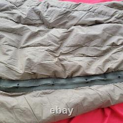 VINTAGE US Army Arctic Military Down Sleeping Bag Bed Roll 1952 Green