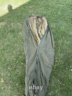 VTG US Army M-1949 Arctic Mountain Down Filled Military Sleeping Bag Sz Regular