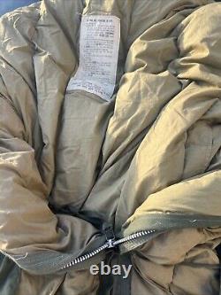 VTG US Army M-1949 Arctic Mountain Down Filled Military Sleeping Bag Sz Regular