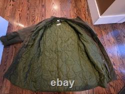 Very Cool Vintage 1981 Bosnian Army Military Field Jacket-Removeable Liner