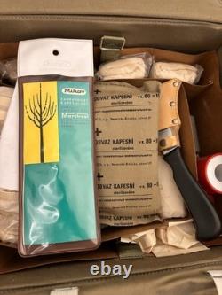 Vintage Surplus Military Field Czech Army Medical Kit Z vzor 80