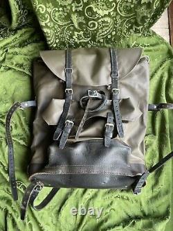 Vintage Swiss Army Rubberized Mountain Military Rucksack Backpack Leather Straps