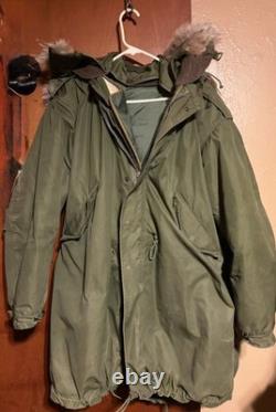 Vintage US Army M 1951 Fishtail Parka Jacket complete with coyote fur