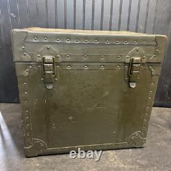 Vintage US Army Military Transport Field Case / Chest / 19.5 X 14.5x18