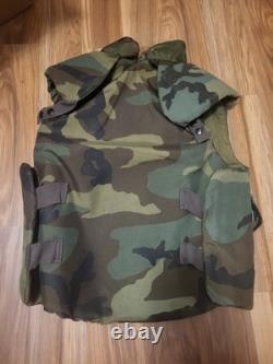 Vintage US Military Army USGI Woodland Frag. Protective Flak Vest Small 1980s