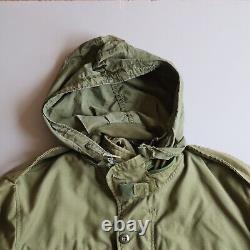 Vintage Vietnam War era 971 OG107 M65 Field Jacket Medium Short 70s John Ownbey