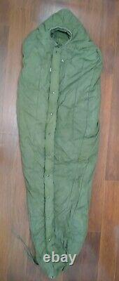 Vtg US Military Army Intermediate Cold Weather Mummy Sleeping Bag With Hood